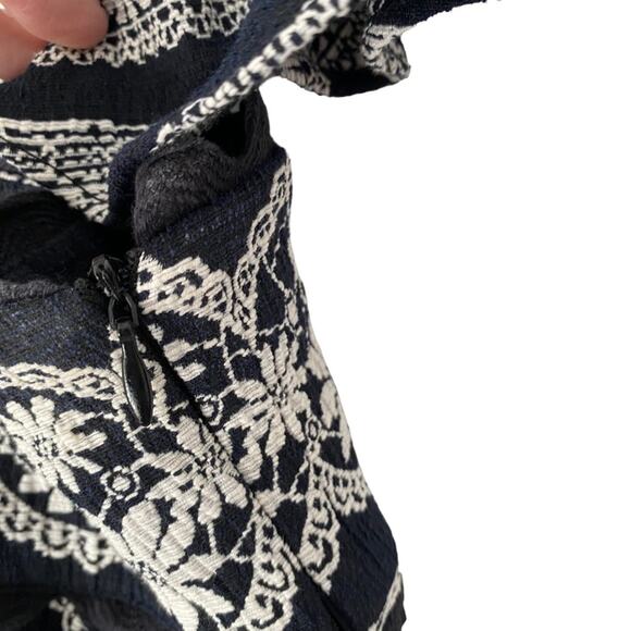 Kourt Embroidered Black Scalloped Top size medium Boho size medium - Picture 6 of 10